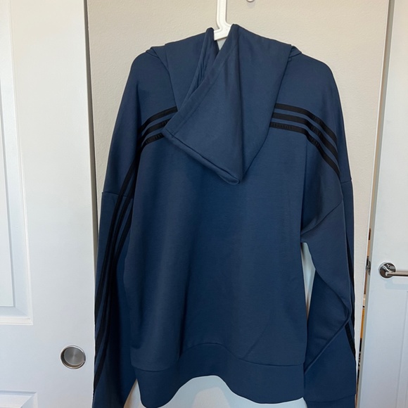 Peloton x Adidas sweatshirt - Unisex Large - Picture 2 of 2
